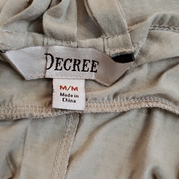 Decree Top - Picture 5 of 6